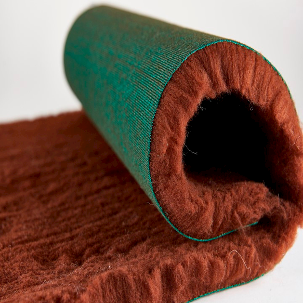 Traditional Vet Bedding Roll - Brown